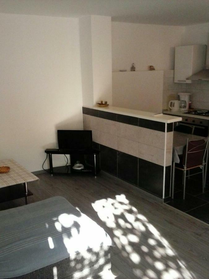 Apartmani Maric Selce Buitenkant foto